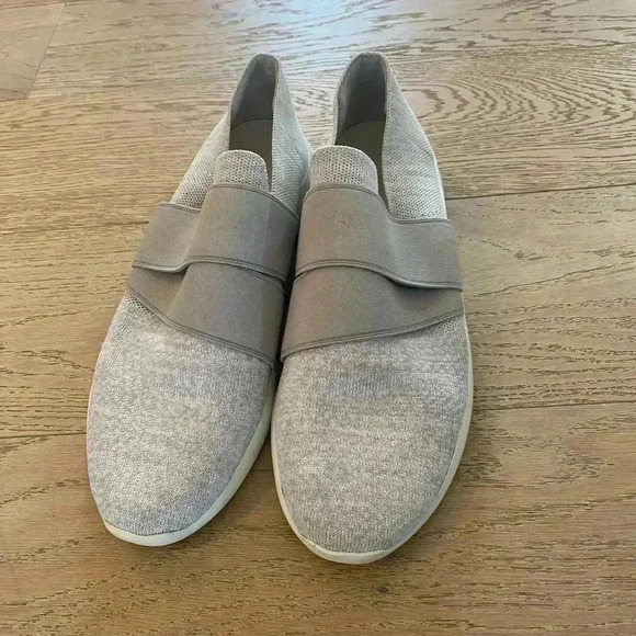 Vince Aston Slip-On Sneaker Grey Size 8 - Picture 2 of 6